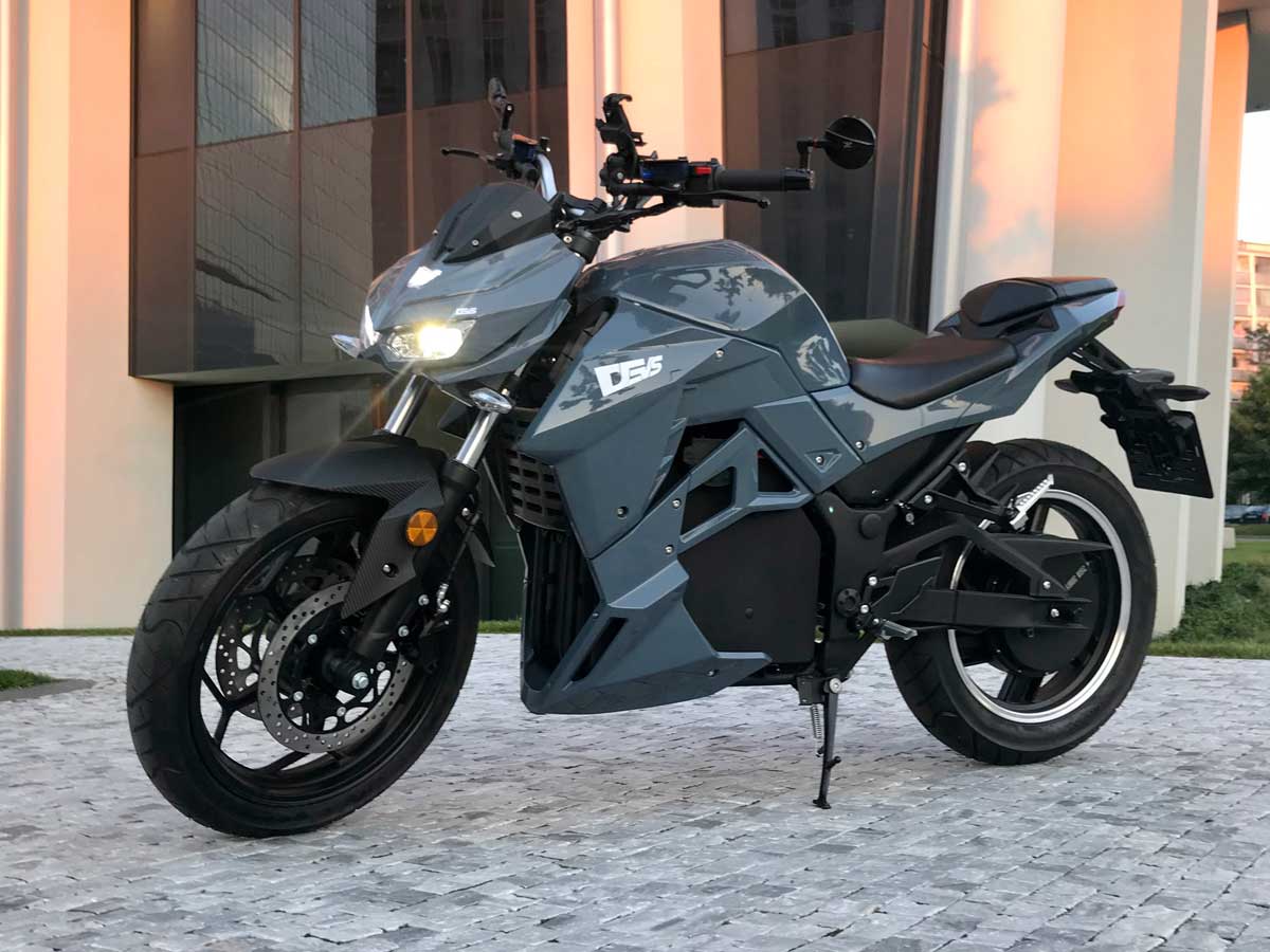 electric motorcycle sales in Prague