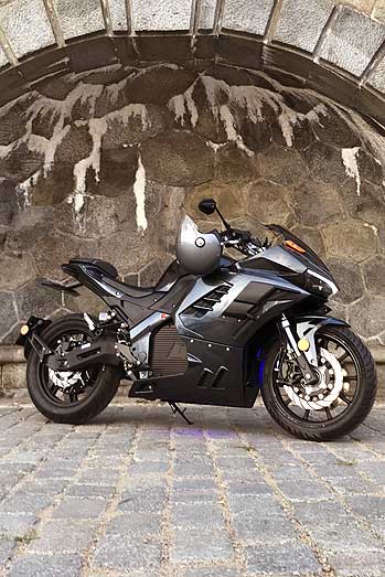 Prodej elektrického motocyklu DEVS ultron 701